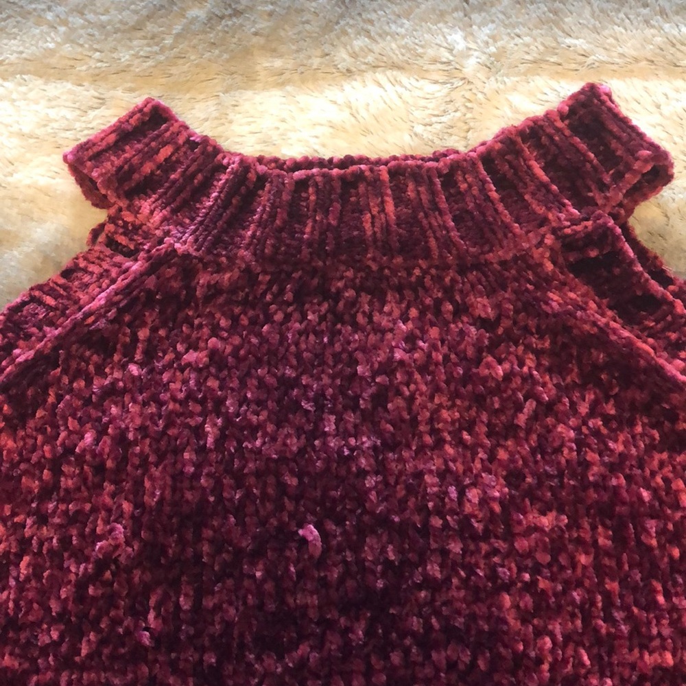 Sold - Picture 3 of 8